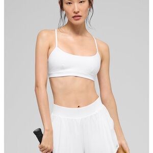 ALO Yoga Airlift Intrigue White Sports Bra